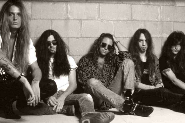 4352cf6cf9331b042890273e59ea65a6-700